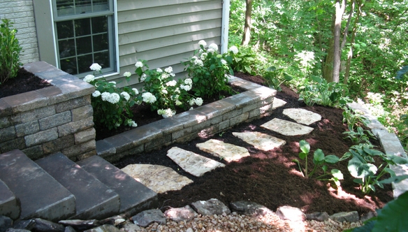 mulching-landscaping